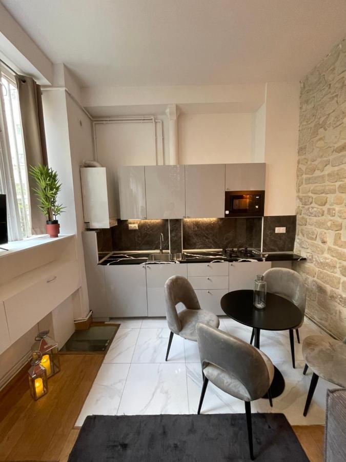Apartment Canal Saint Martin *